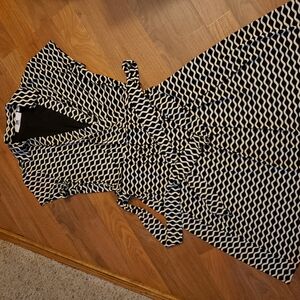 Stylish Black and White Patterned Wrap Dress